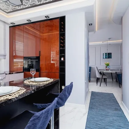 Apartment Luxurious Rozdroze By Renters Prestige Krakow