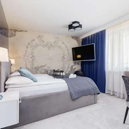 Luxurious Rozdroze By Renters Prestige Apartment *